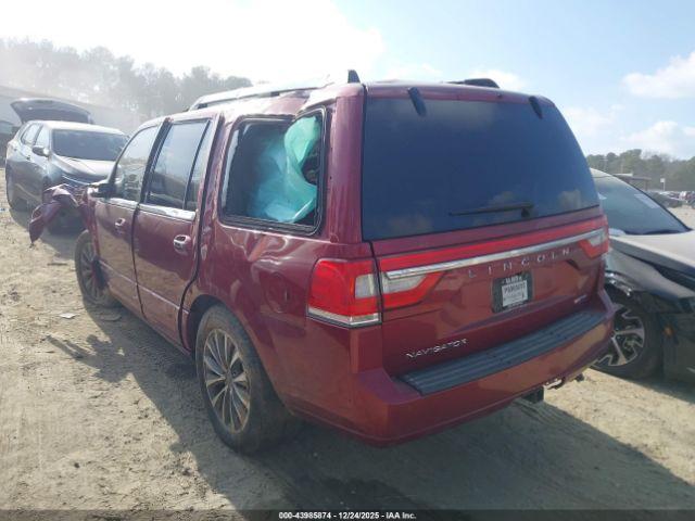 Lincoln Navigator Image 2