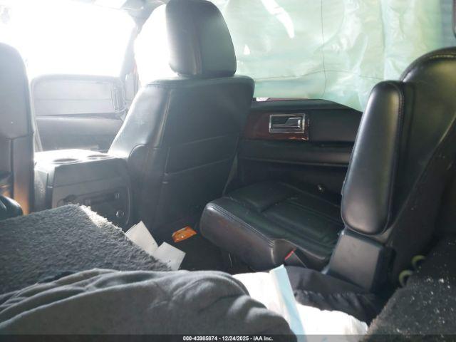 Lincoln Navigator Image 5