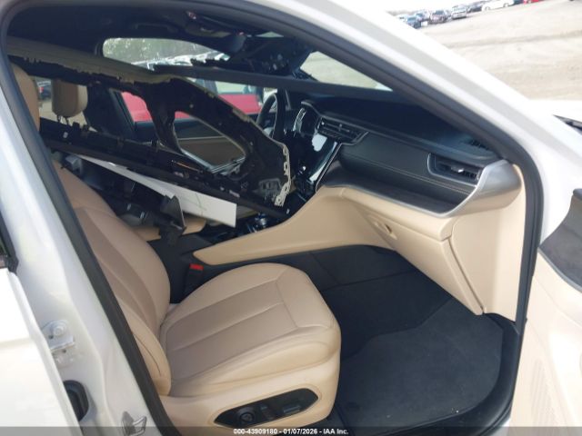 Jeep Grand Cherokee Limited 4x4 Image 12