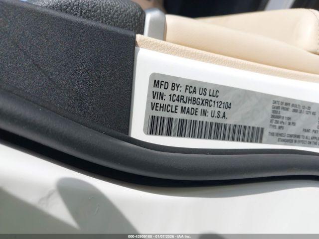 Jeep Grand Cherokee Limited 4x4 Image 13