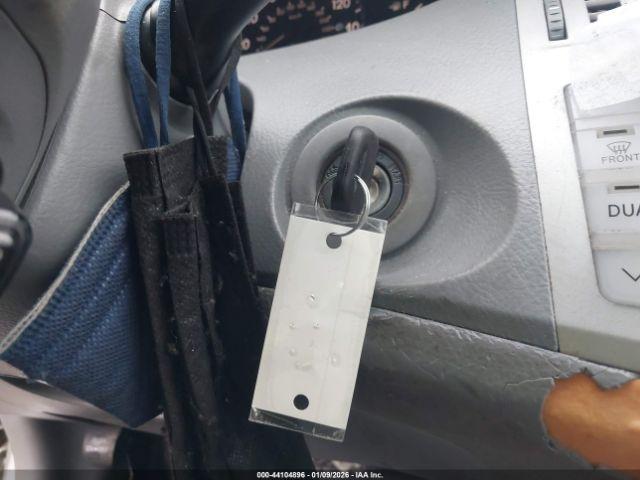 Toyota Avalon Xls Image 11