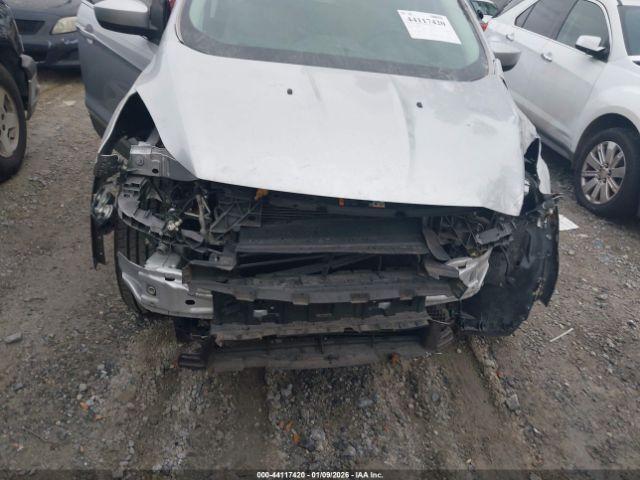 Ford Escape Se Image 9