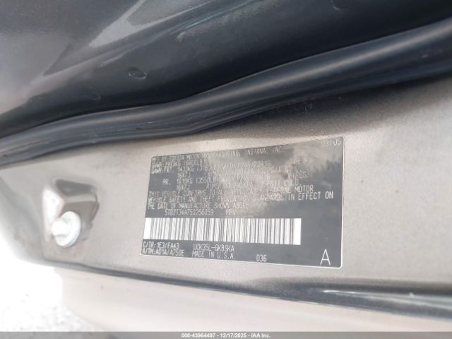 Toyota Sequoia Sr5 V8 Image 8